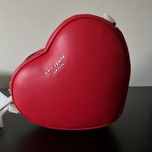 kate spade heartbreaker 3d heart crossbody